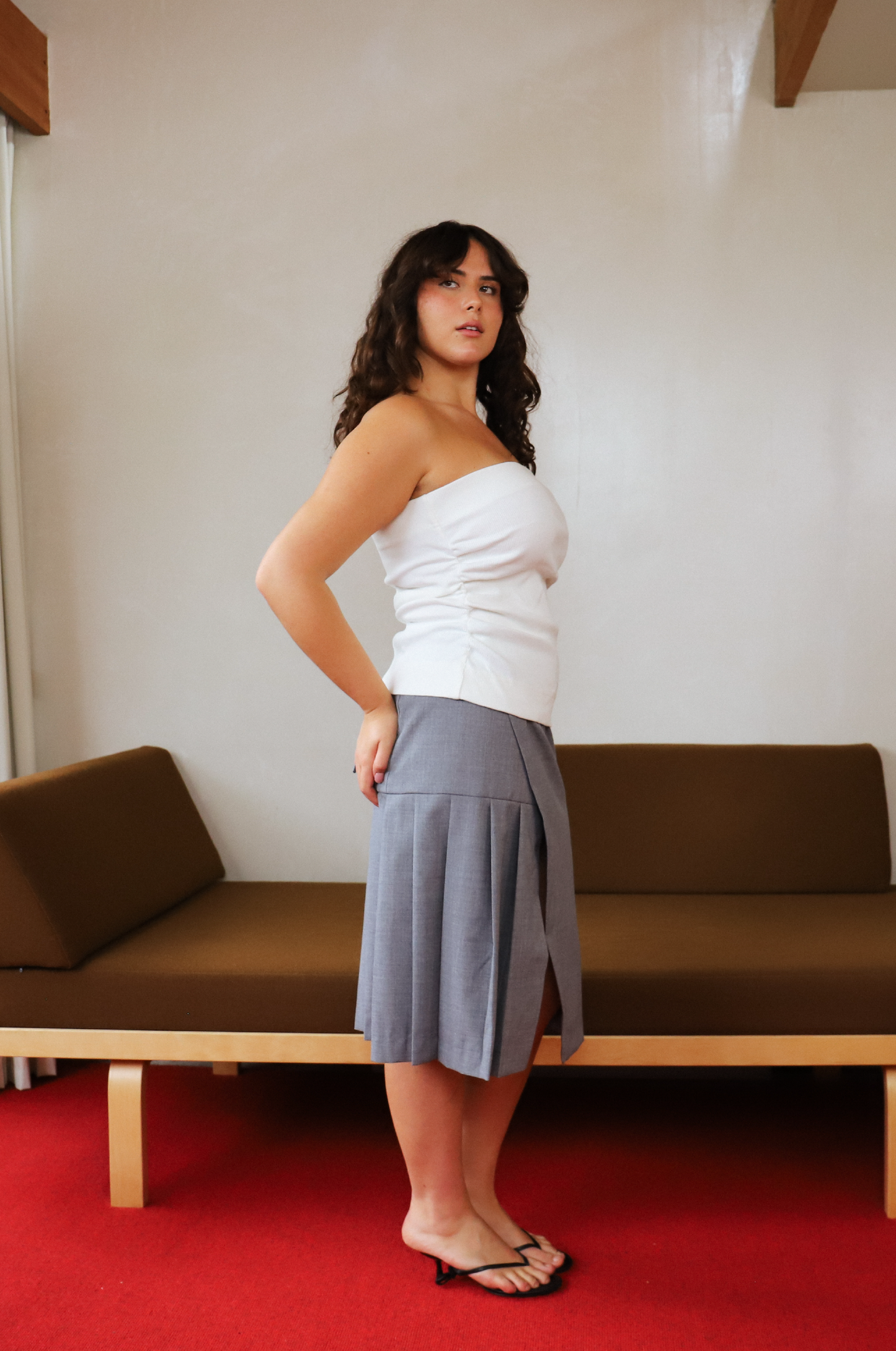SLICE PLEAT MIDI SKIRT