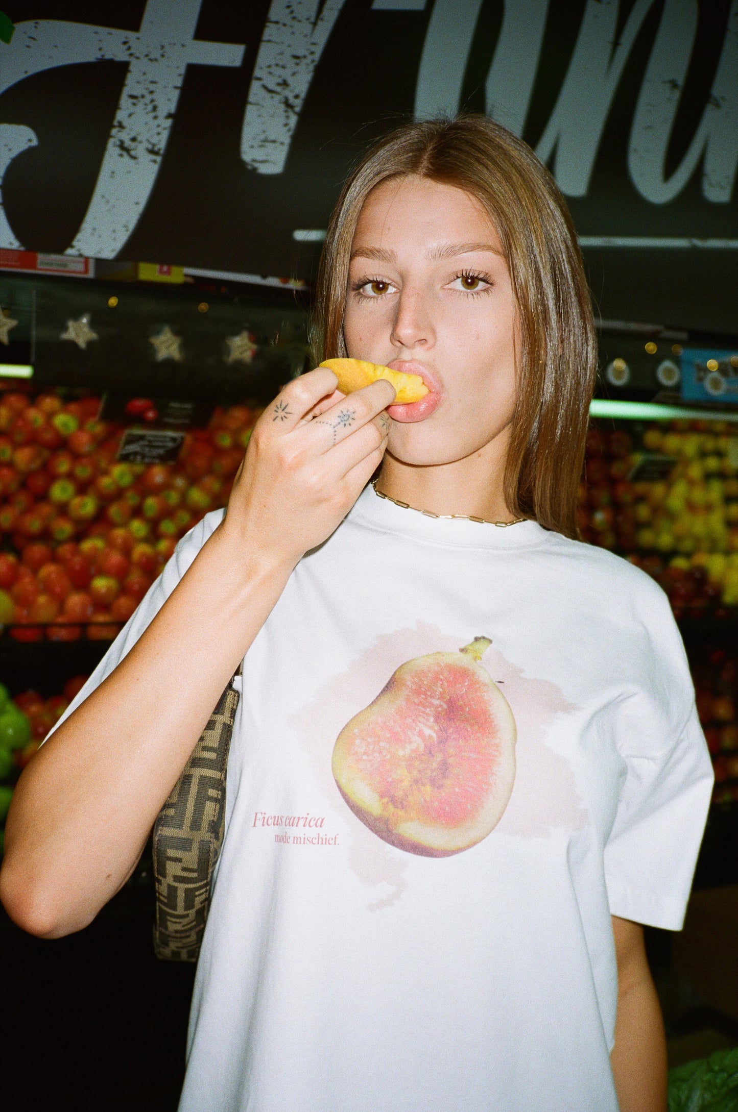 FIG TEE