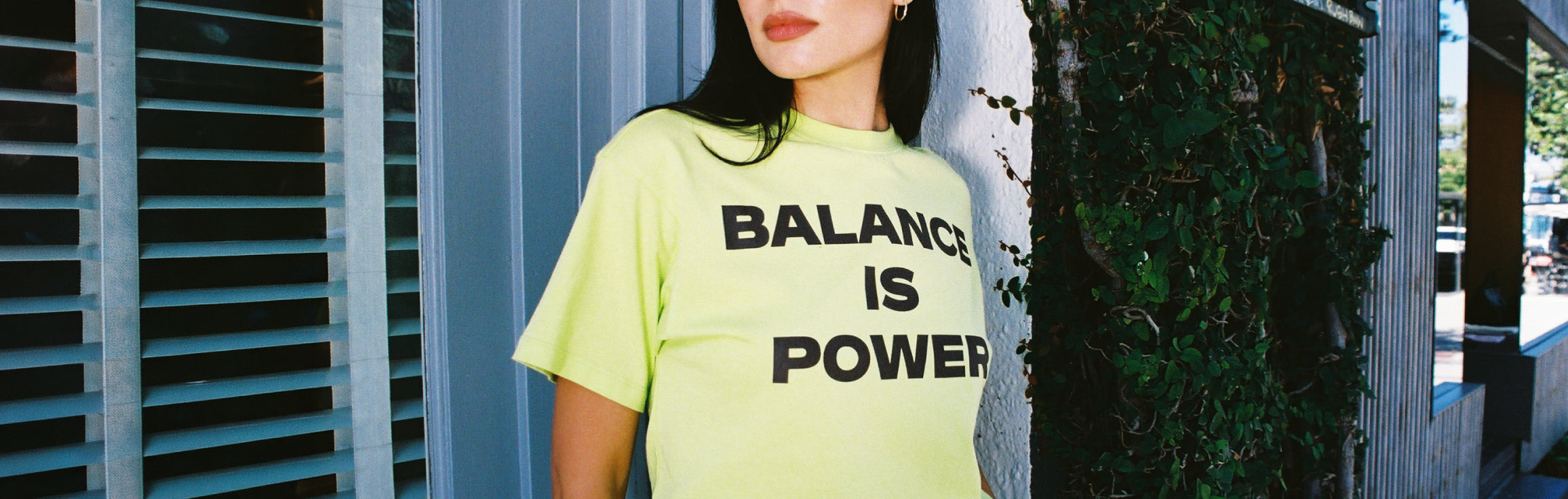 GRAPHIC TEES