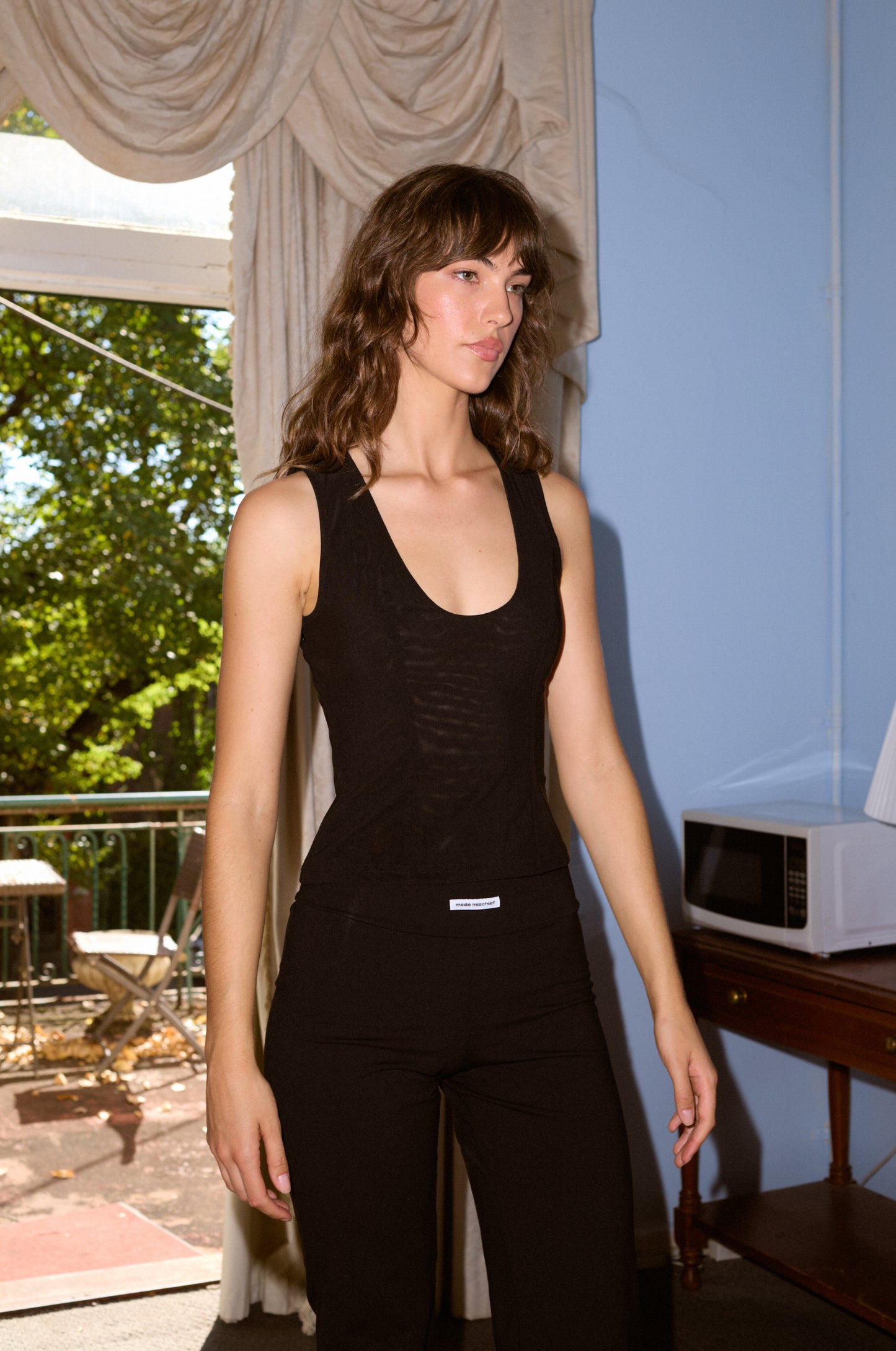 SCULPTED MESH TANK
