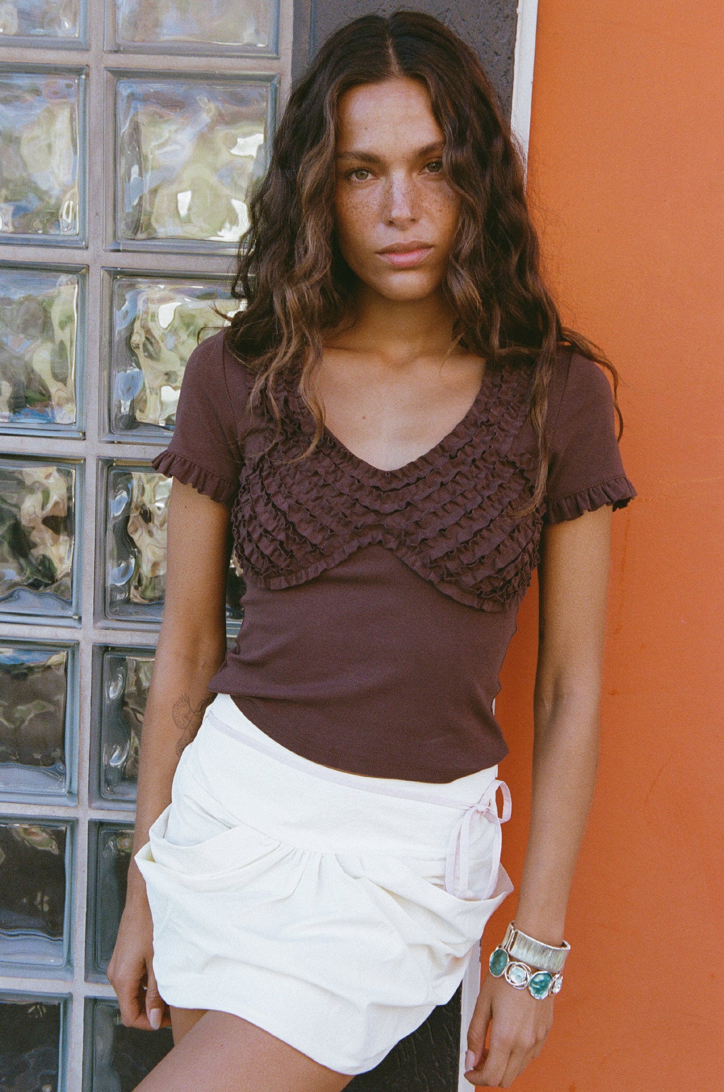 LULU RUFFLE TEE