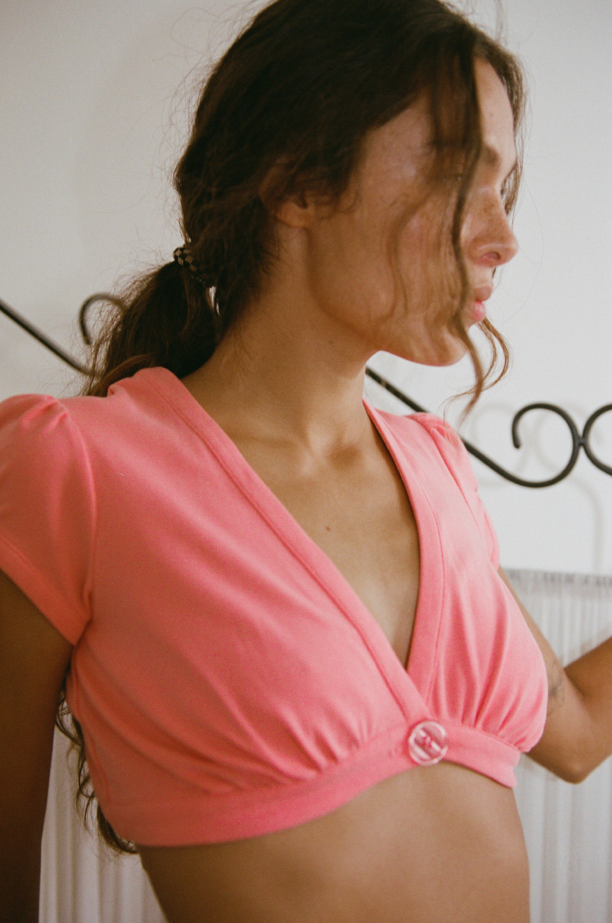 トップス mimi MIMI CROPPED TOP – Mode Mischief Studios